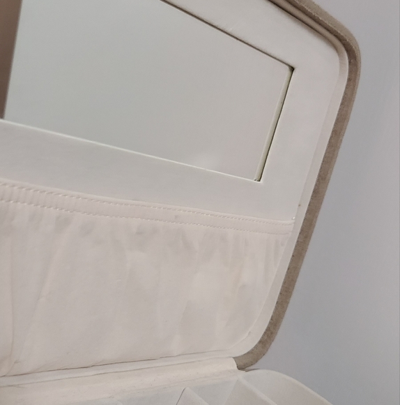 Jewerly Box Organizer - Picture 2 of 4